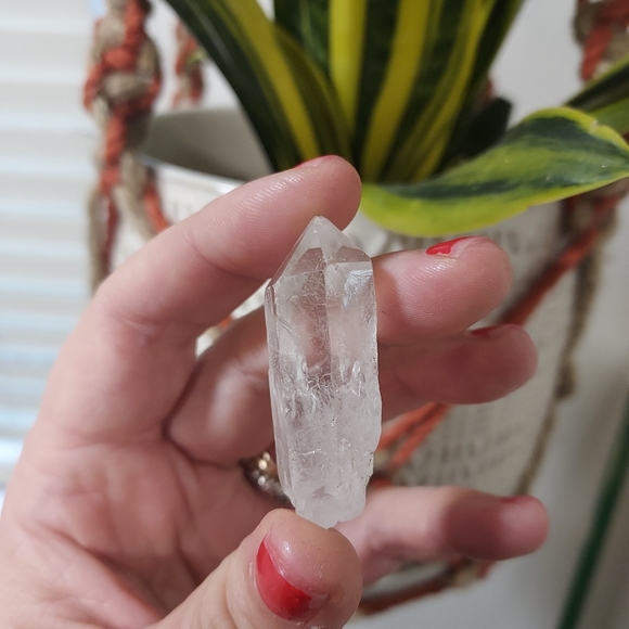 Clear Quartz Point - Picture 3 of 3